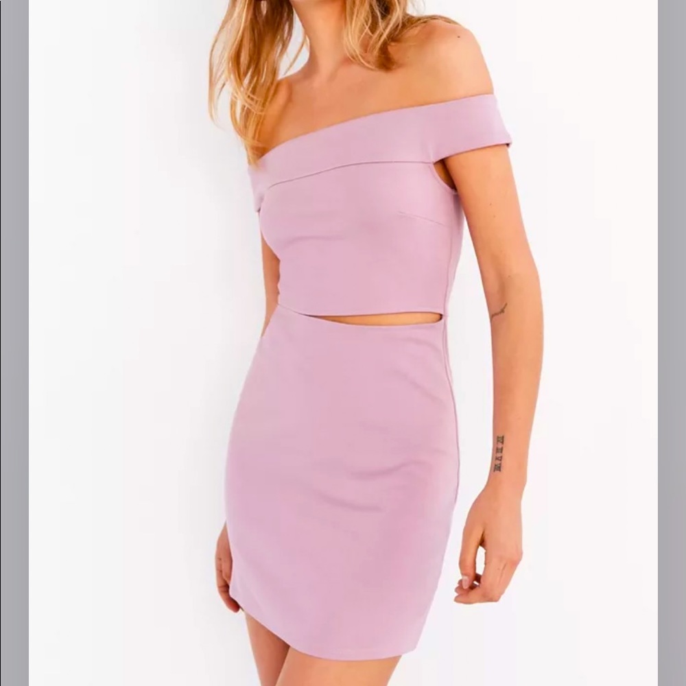 Silence + Noise Off-The-Shoulder Mauve Slashed Ponte Mini Dress Cut